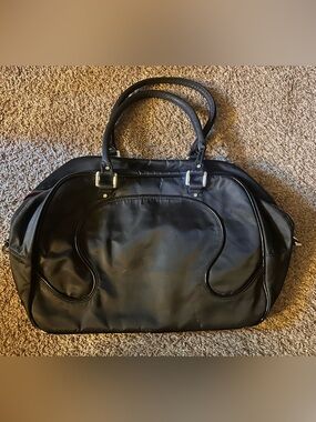 Lululemon black gym bag/ laptop bag see pictures for detail.